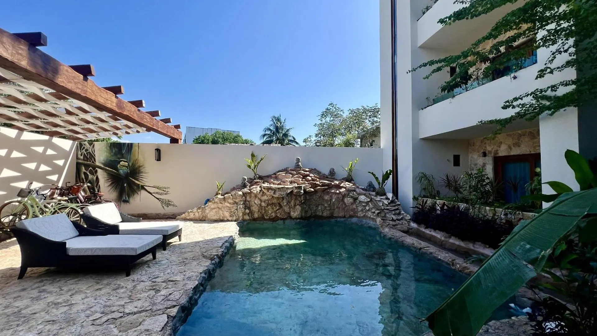Ha'As Naj Suites Bananas Playa del Carmen Mexico